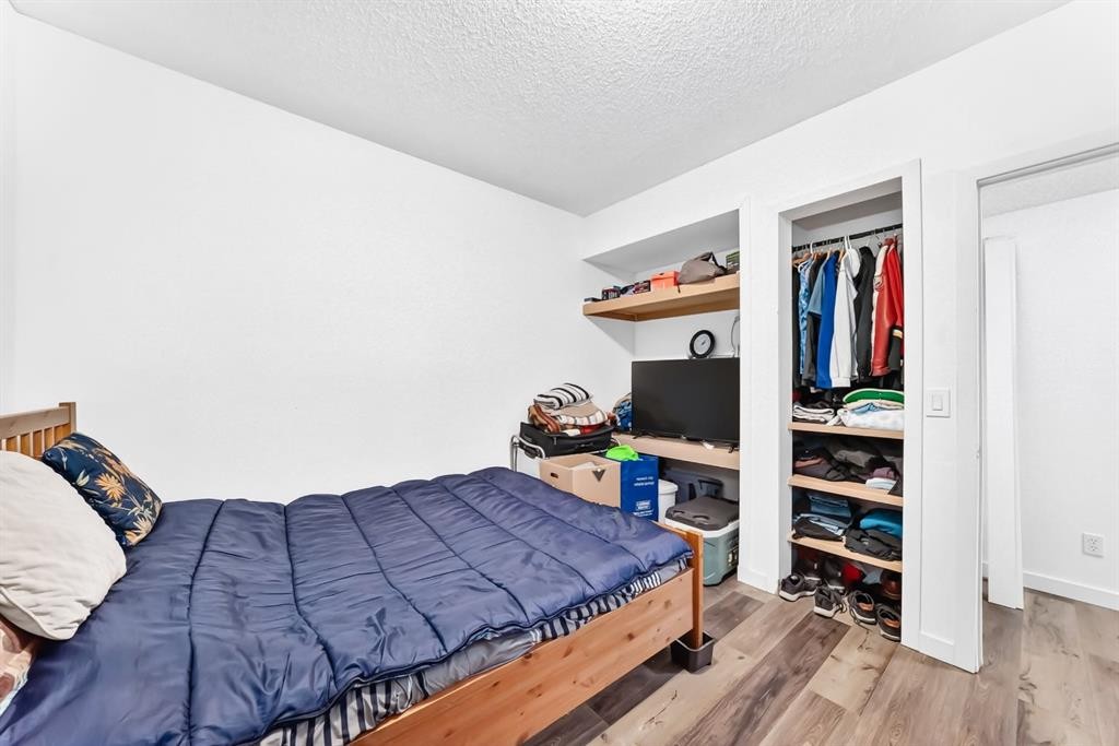 









21


Ranch

Road,
Okotoks,




AB
T1S 1W8

