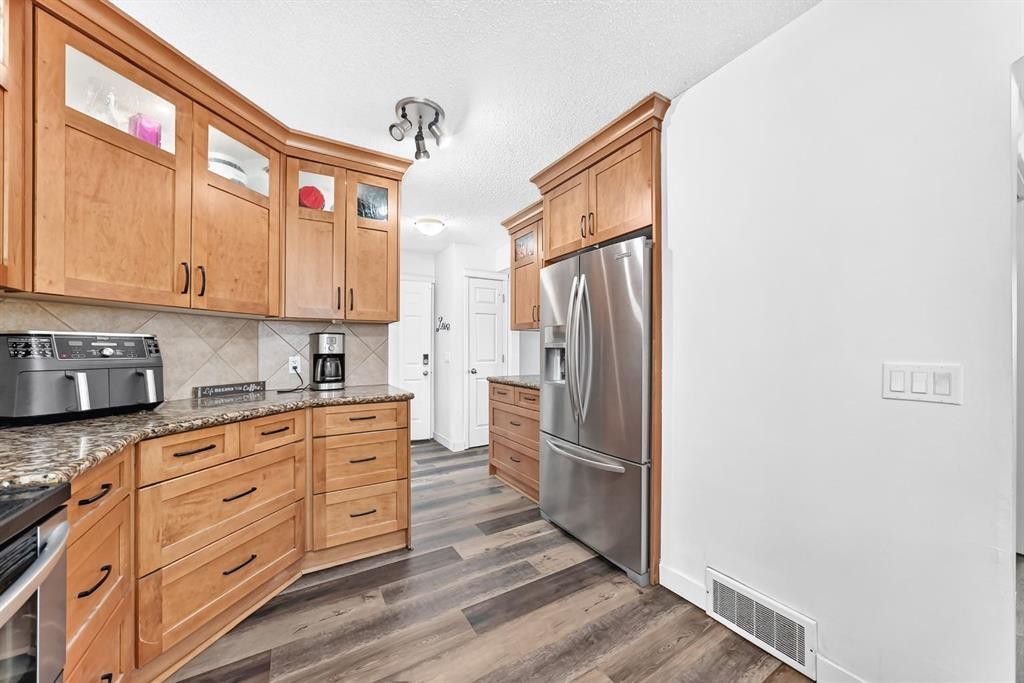 









21


Ranch

Road,
Okotoks,




AB
T1S 1W8

