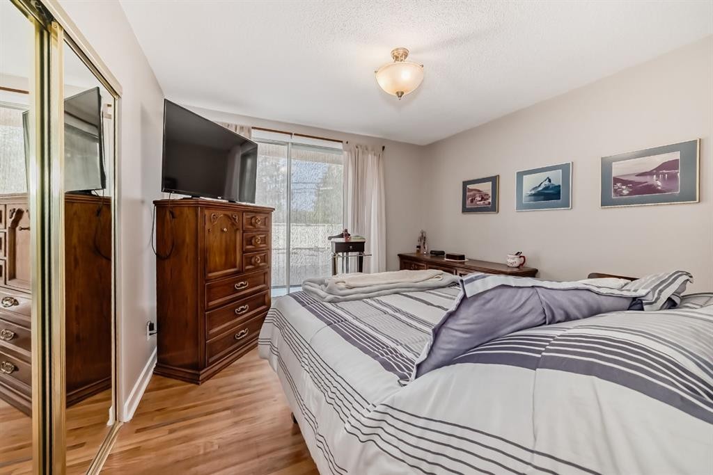 









7827


Fairmount

Drive Southeast,
Calgary,




AB
T2H 0X8

