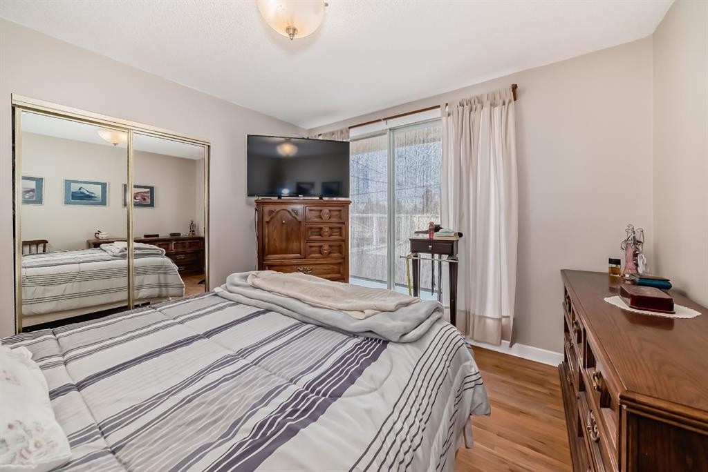 









7827


Fairmount

Drive Southeast,
Calgary,




AB
T2H 0X8

