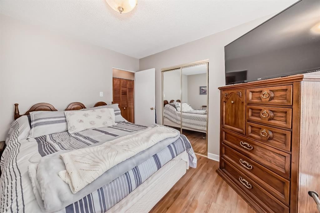 









7827


Fairmount

Drive Southeast,
Calgary,




AB
T2H 0X8

