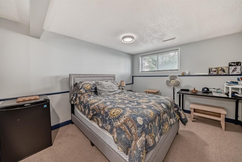 









7827


Fairmount

Drive Southeast,
Calgary,




AB
T2H 0X8

