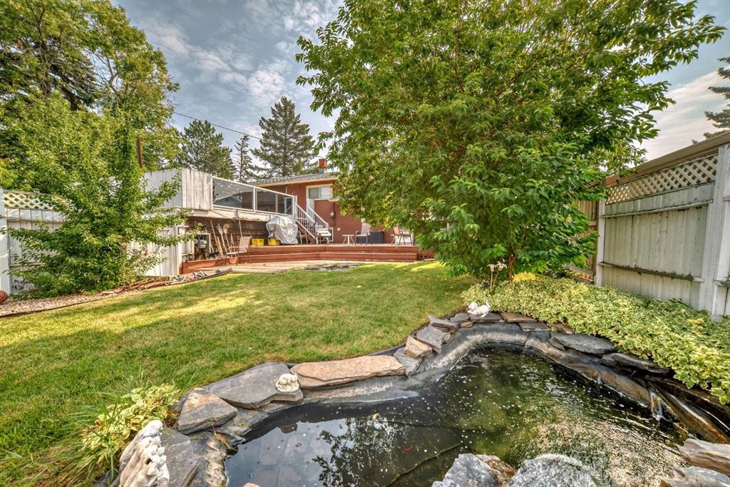 









7827


Fairmount

Drive Southeast,
Calgary,




AB
T2H 0X8


