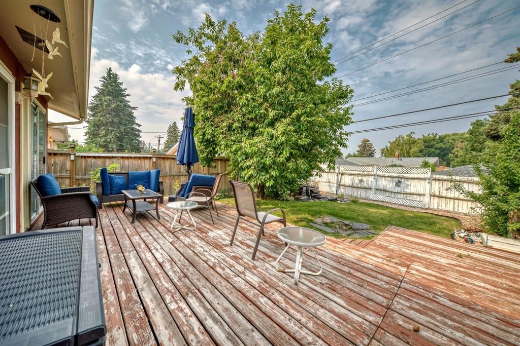









7827


Fairmount

Drive Southeast,
Calgary,




AB
T2H 0X8

