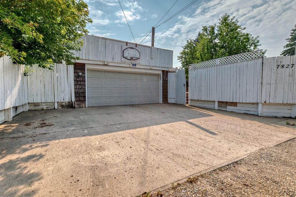 









7827


Fairmount

Drive Southeast,
Calgary,




AB
T2H 0X8

