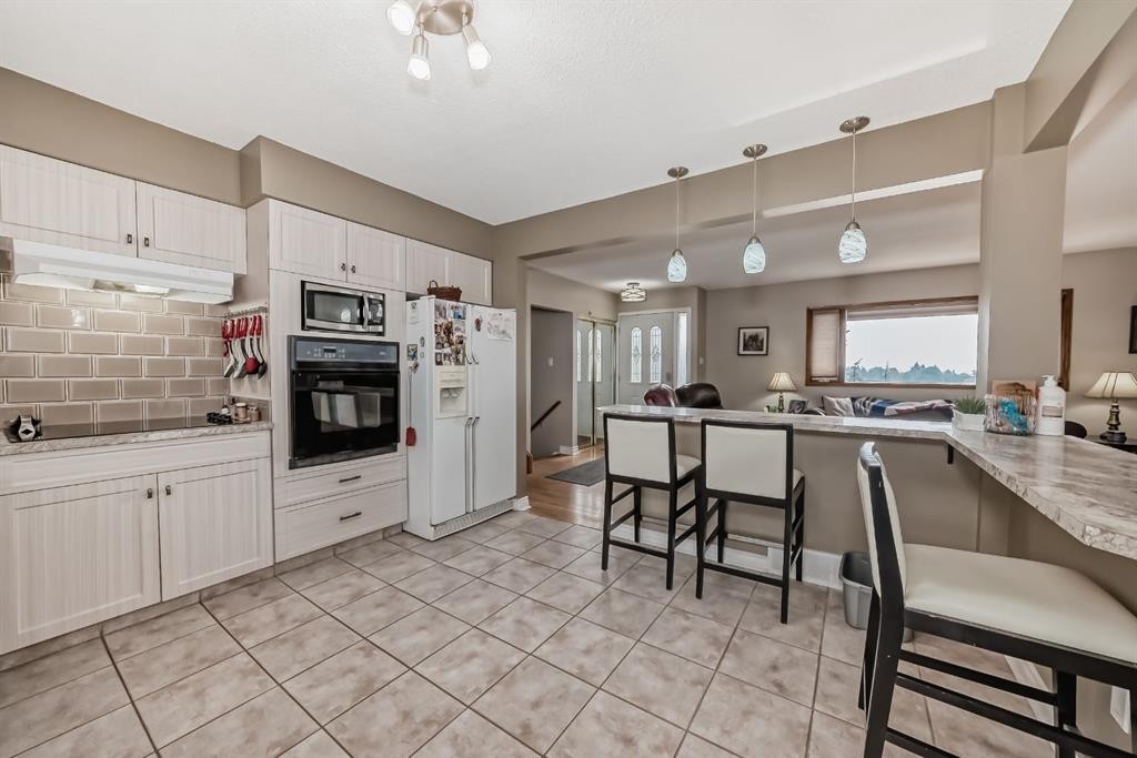 









7827


Fairmount

Drive Southeast,
Calgary,




AB
T2H 0X8

