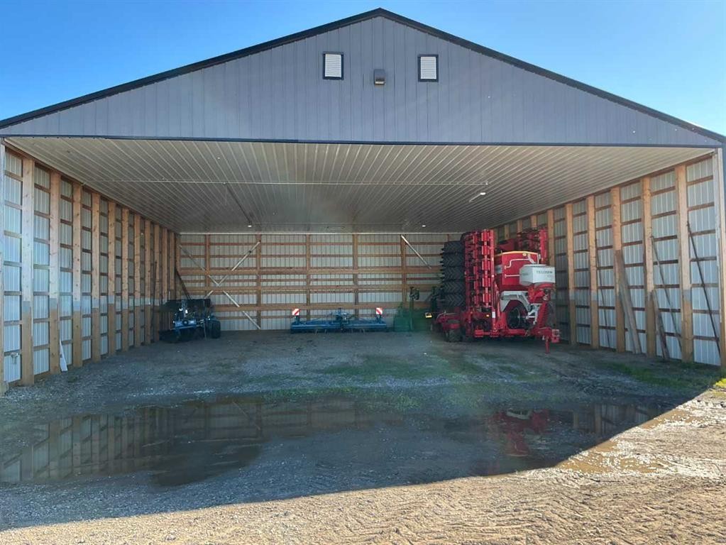 












450002 Highway 22

Highway, 200,
Rural Foothills County,




AB
T0L 0H0

