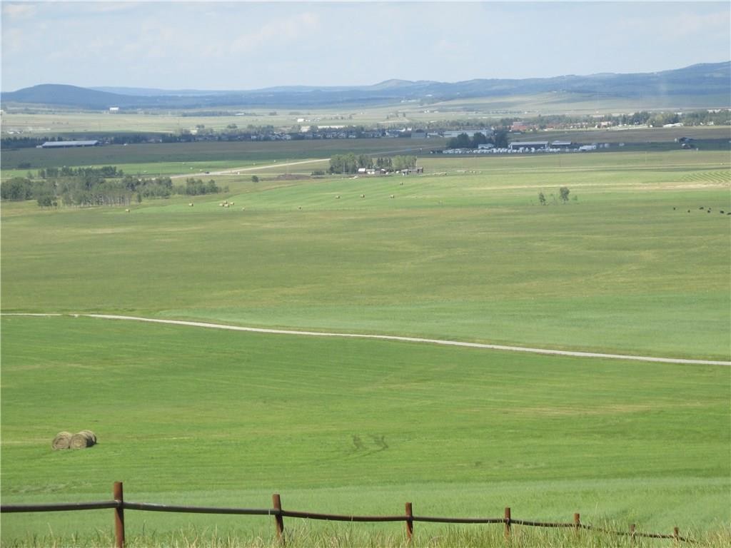 












450002 Highway 22

Highway, 200,
Rural Foothills County,




AB
T0L 0H0

