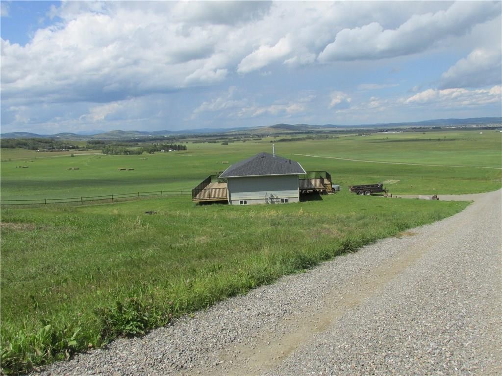 












450002 Highway 22

Highway, 200,
Rural Foothills County,




AB
T0L 0H0

