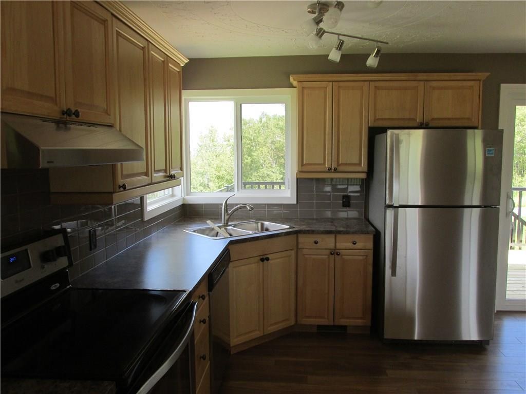 












450002 Highway 22

Highway, 200,
Rural Foothills County,




AB
T0L 0H0

