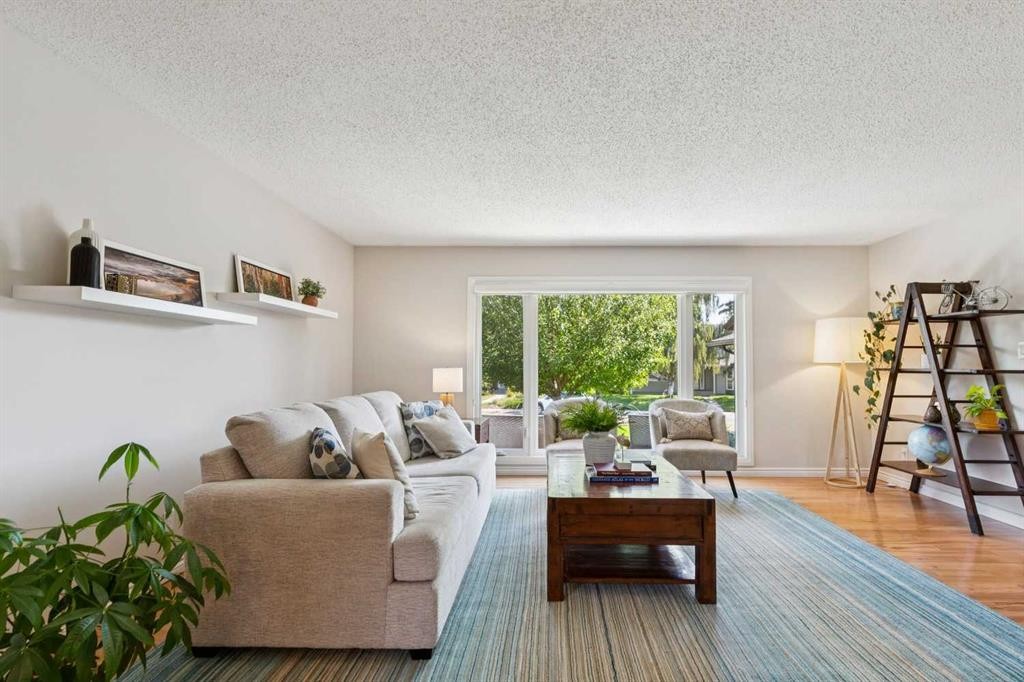 









1515


Lake Bonavista

Drive Southeast,
Calgary,




AB
T2J 2X8

