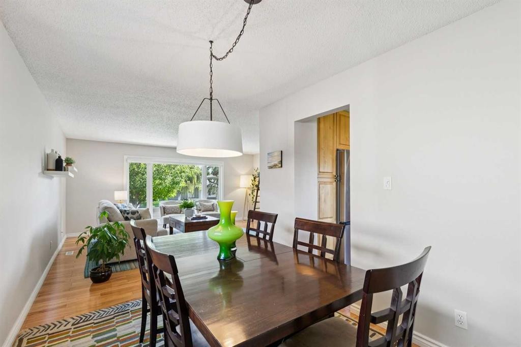 









1515


Lake Bonavista

Drive Southeast,
Calgary,




AB
T2J 2X8

