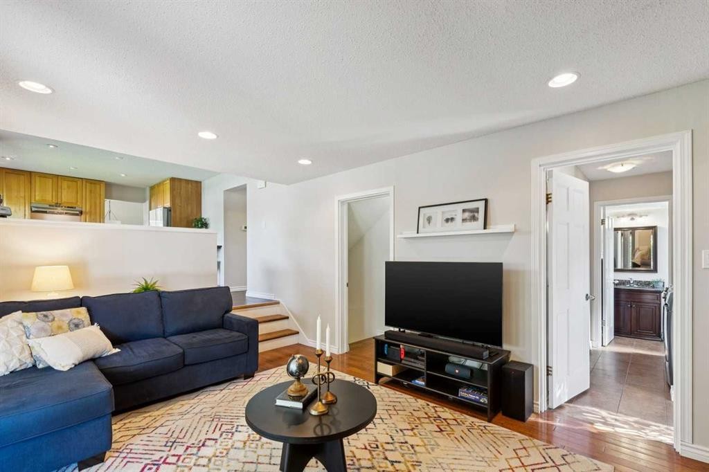 









1515


Lake Bonavista

Drive Southeast,
Calgary,




AB
T2J 2X8

