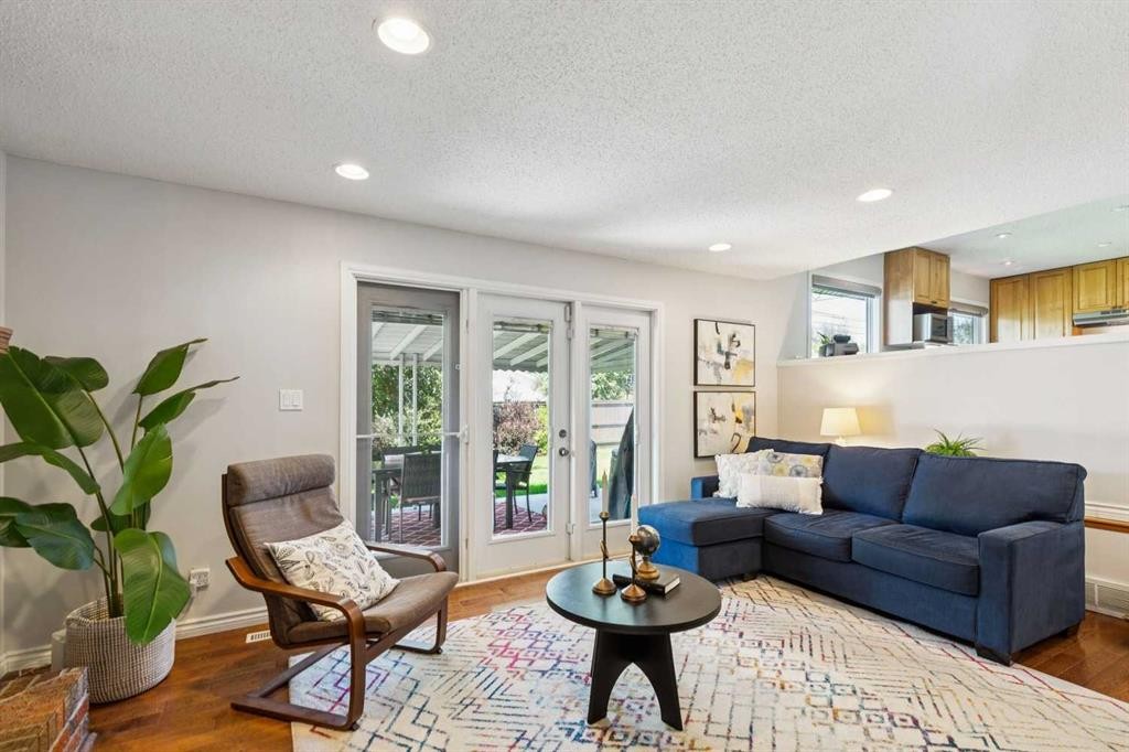 









1515


Lake Bonavista

Drive Southeast,
Calgary,




AB
T2J 2X8


