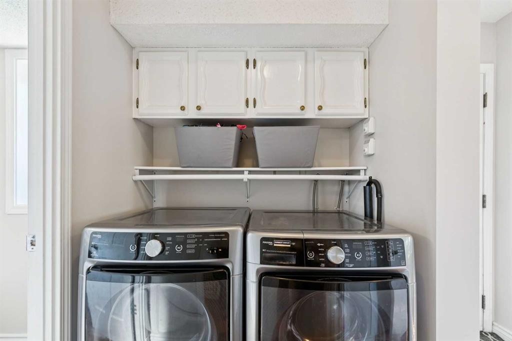 









1515


Lake Bonavista

Drive Southeast,
Calgary,




AB
T2J 2X8

