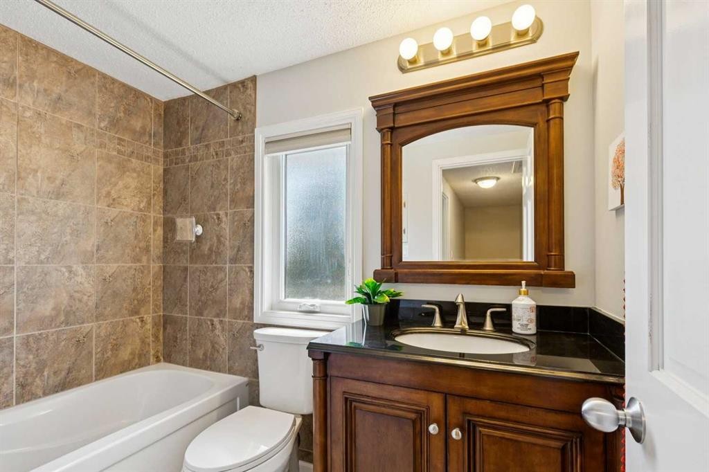 









1515


Lake Bonavista

Drive Southeast,
Calgary,




AB
T2J 2X8

