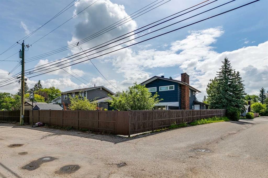 









1515


Lake Bonavista

Drive Southeast,
Calgary,




AB
T2J 2X8


