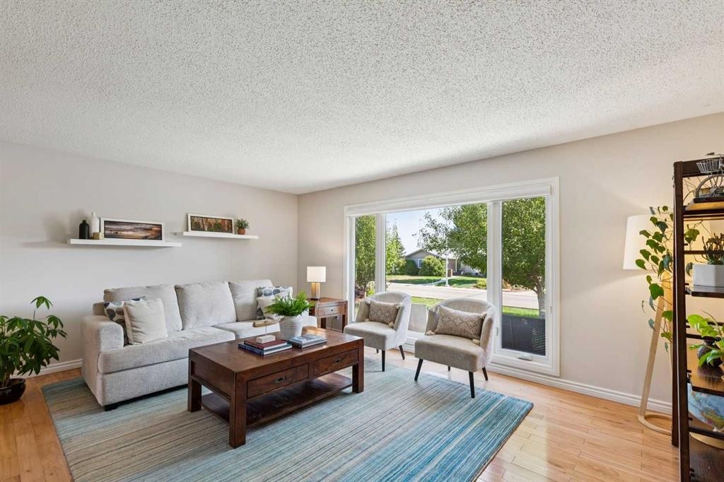 









1515


Lake Bonavista

Drive Southeast,
Calgary,




AB
T2J 2X8

