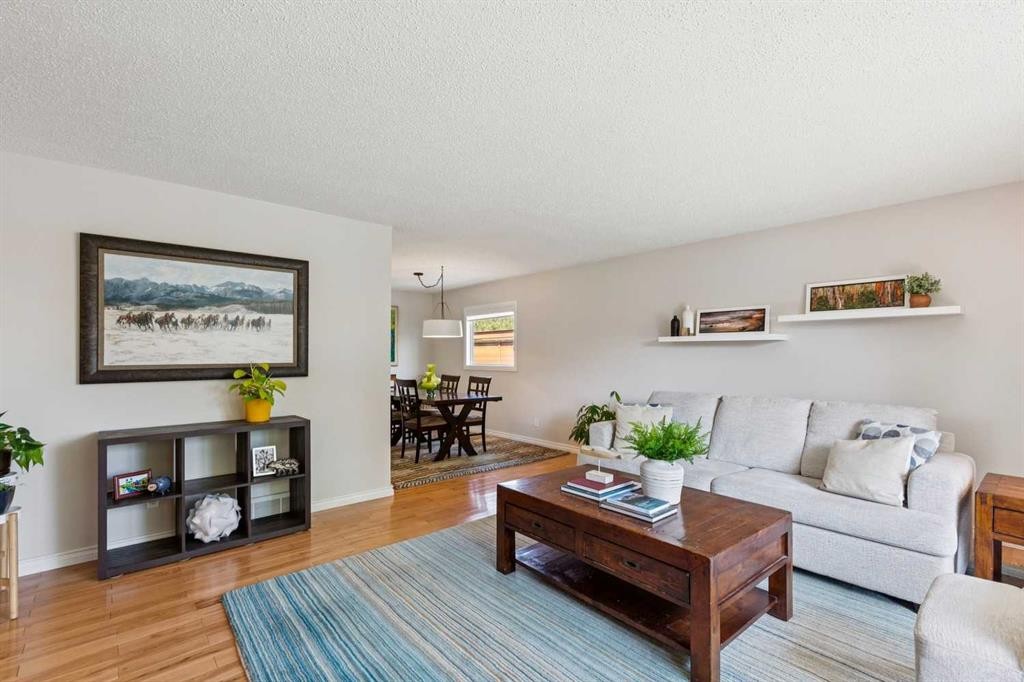 









1515


Lake Bonavista

Drive Southeast,
Calgary,




AB
T2J 2X8


