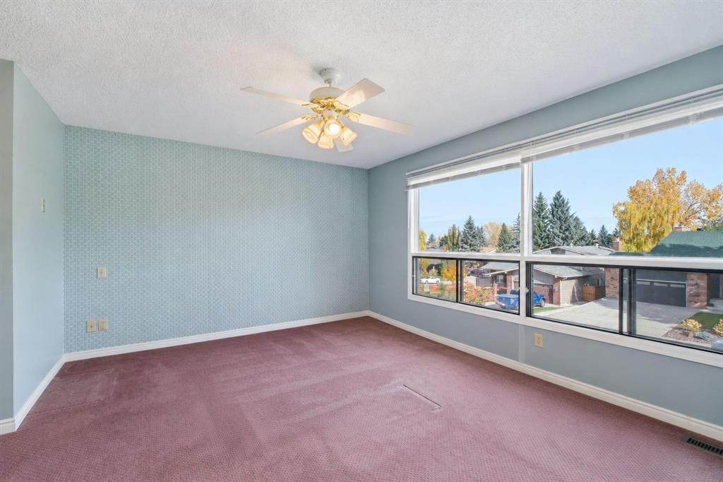 









331


Oakfern

Crescent Southwest,
Calgary,




AB
T2V 4T3

