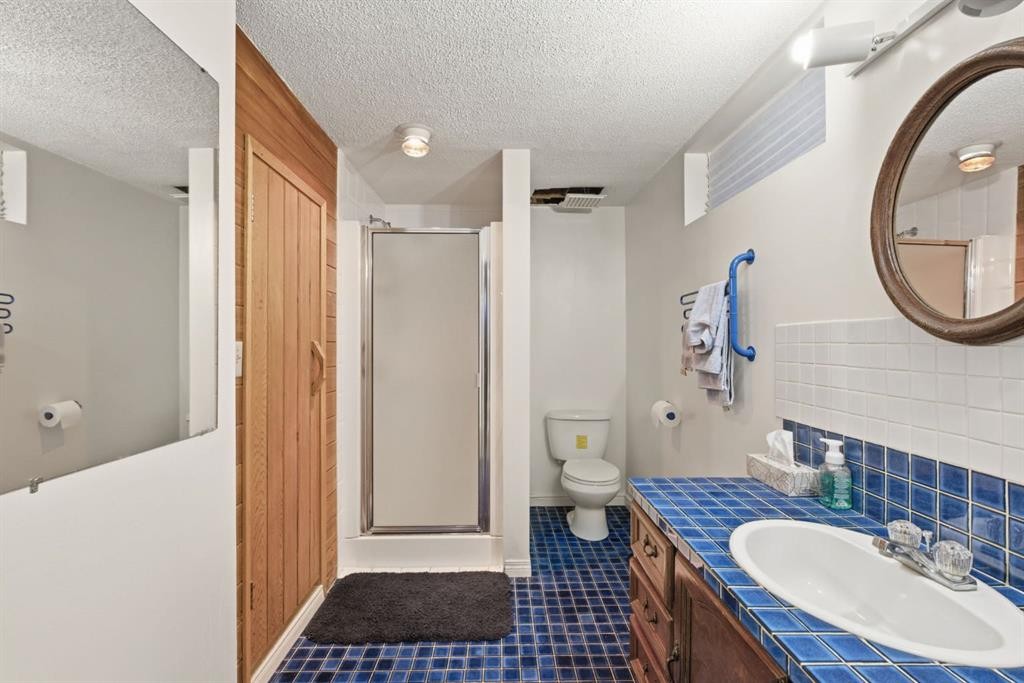 









331


Oakfern

Crescent Southwest,
Calgary,




AB
T2V 4T3

