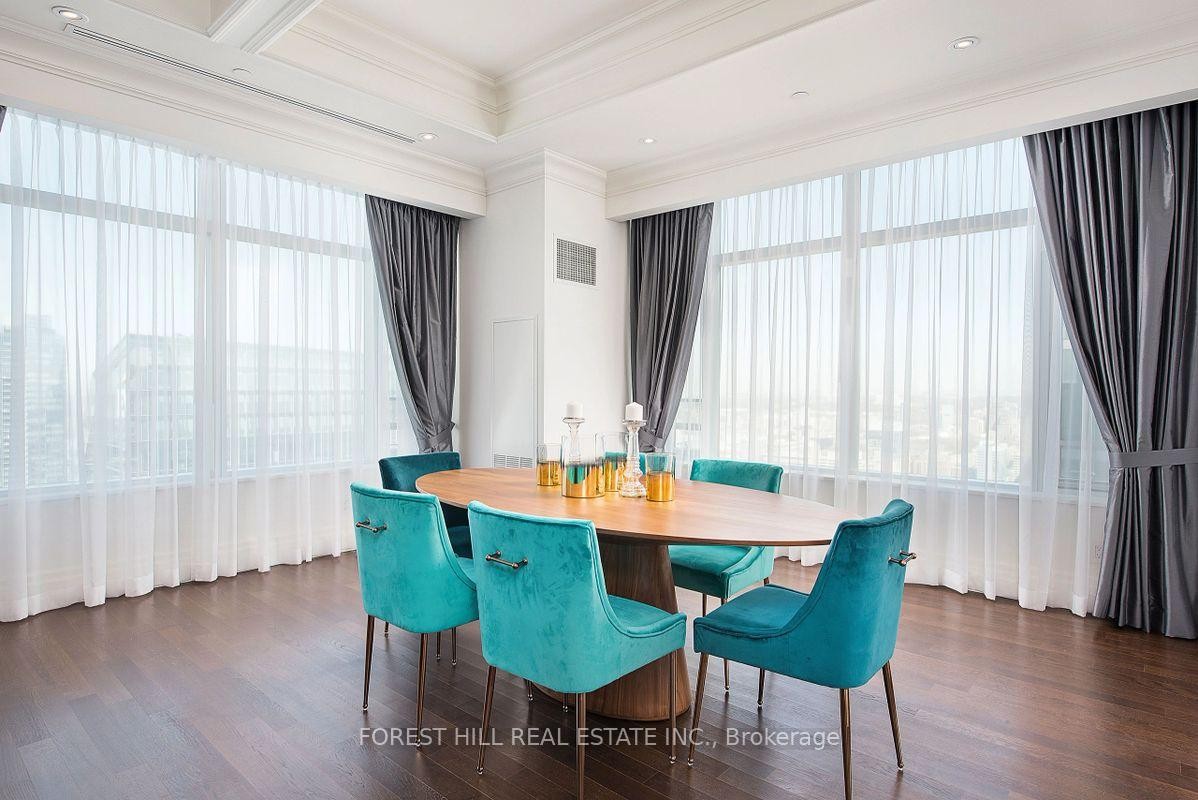 









311


Bay

Street, 4601,
Toronto,




ON
M5H 4G5

