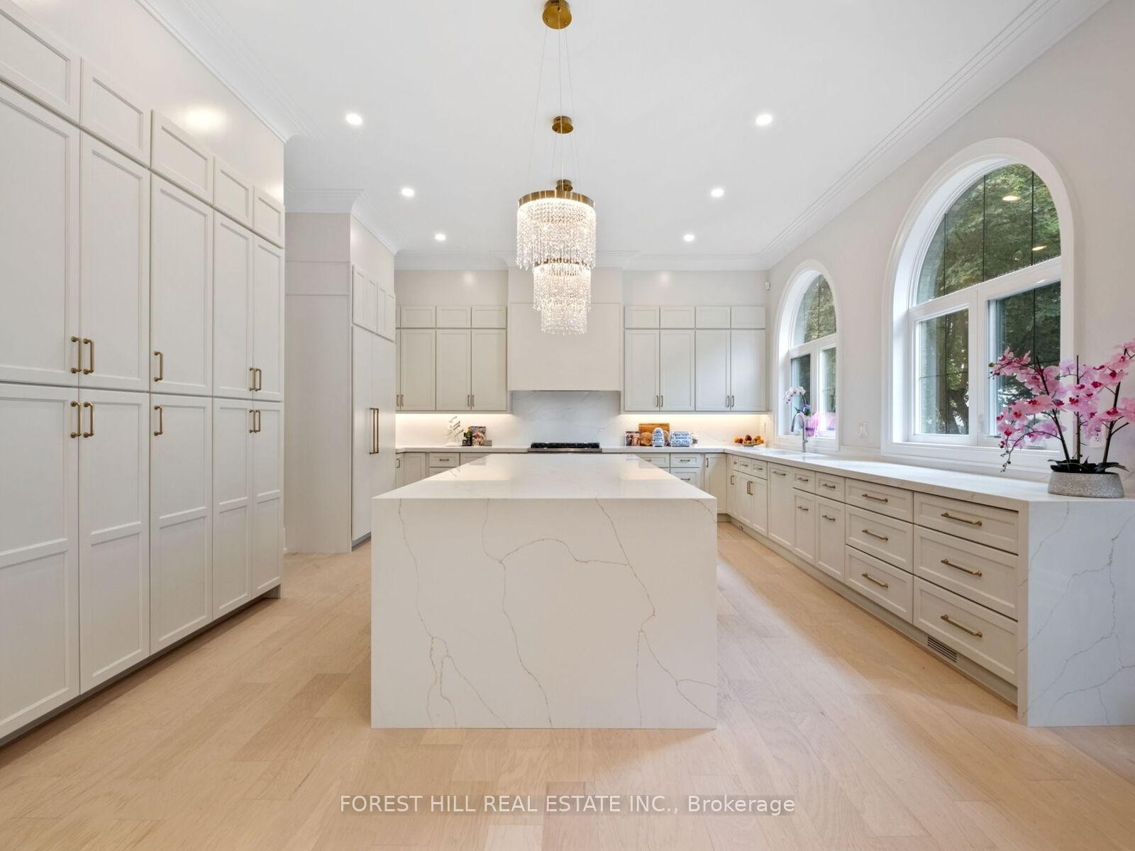 









150


Holcolm

Road,
Toronto,




ON
M2N 2E2

