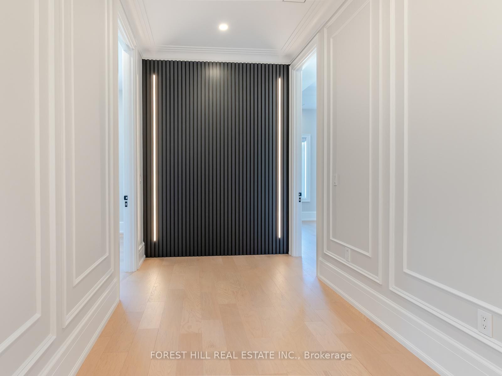









150


Holcolm

Road,
Toronto,




ON
M2N 2E2

