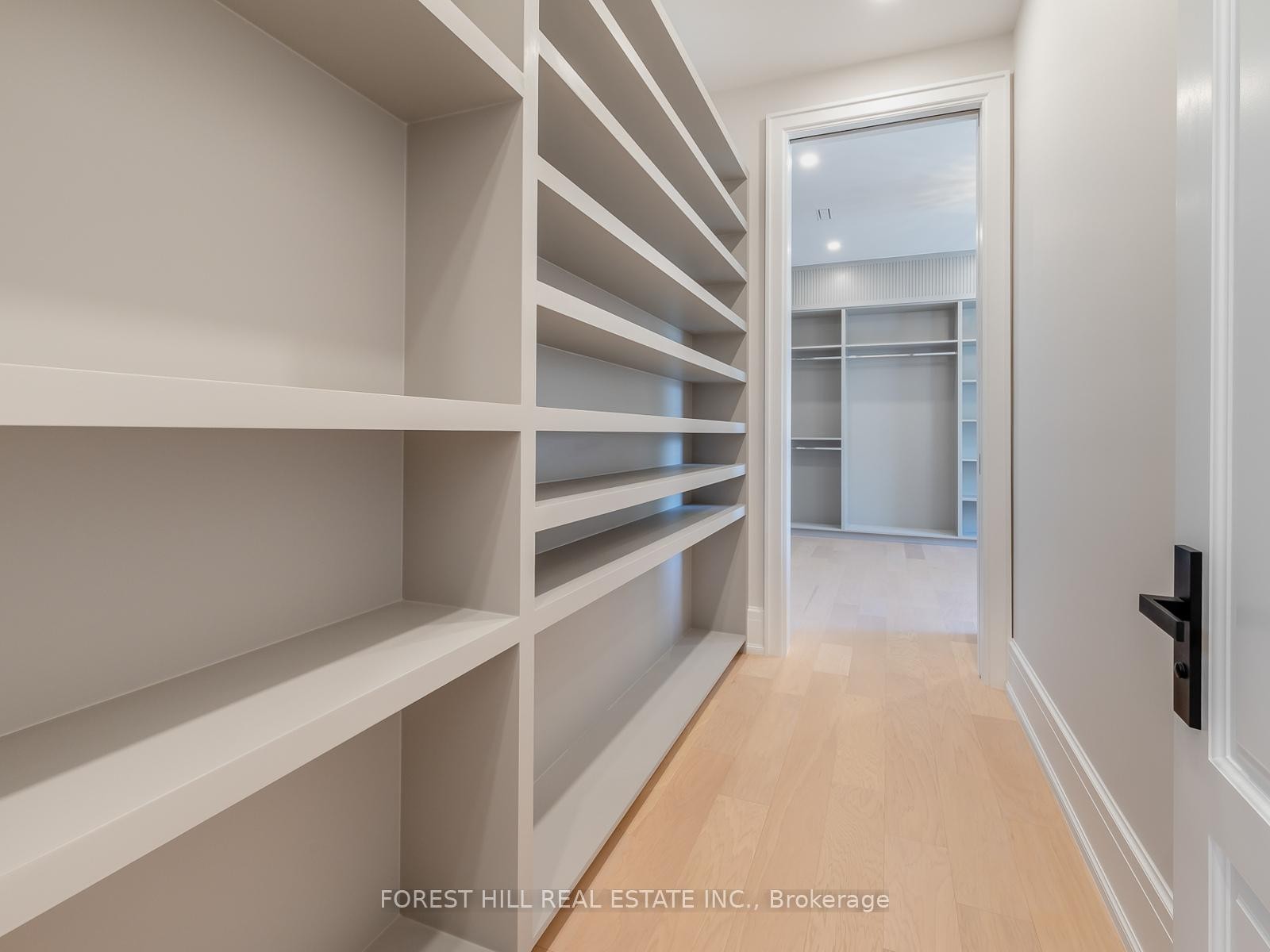 









150


Holcolm

Road,
Toronto,




ON
M2N 2E2

