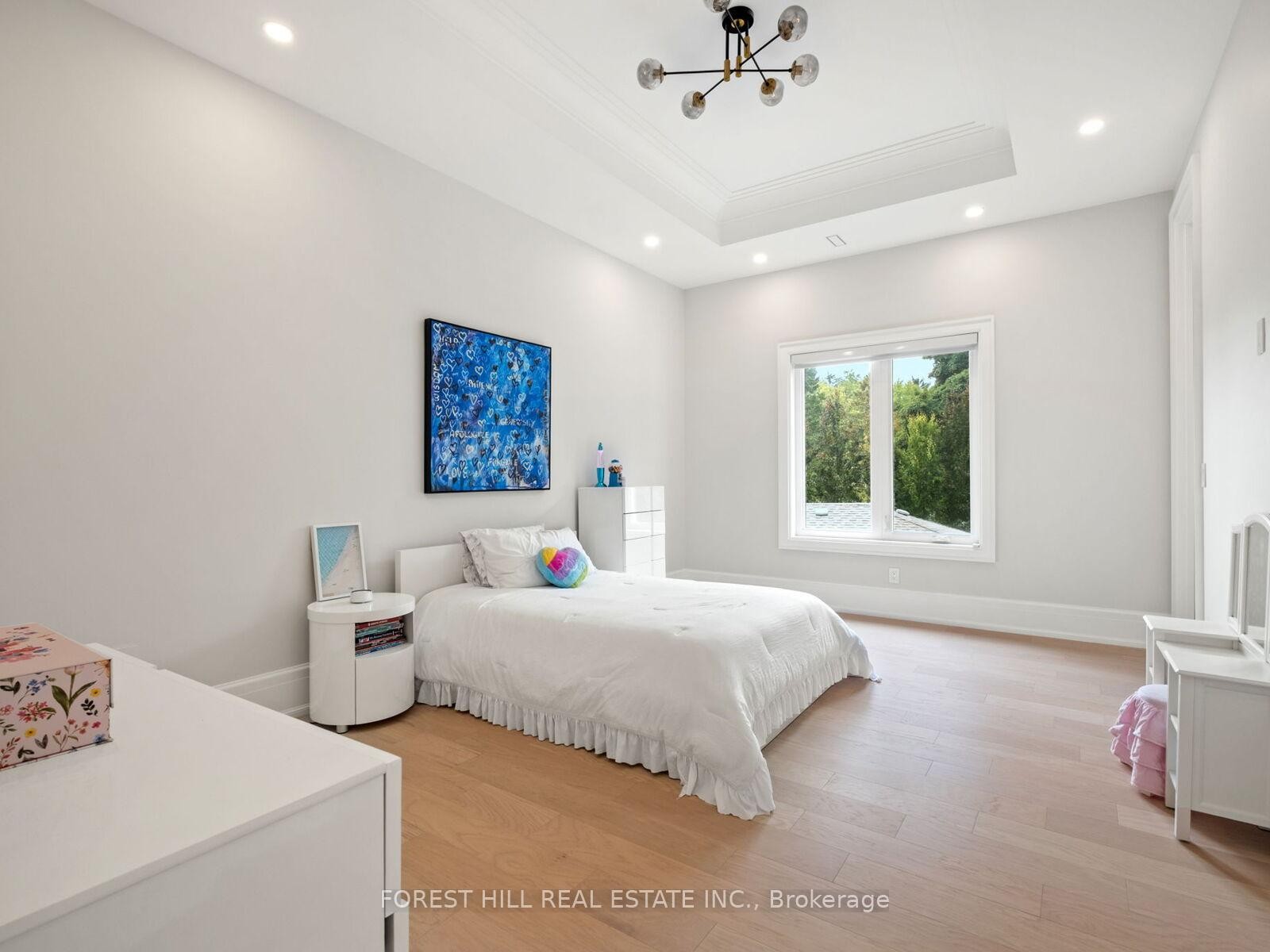 









150


Holcolm

Road,
Toronto,




ON
M2N 2E2

