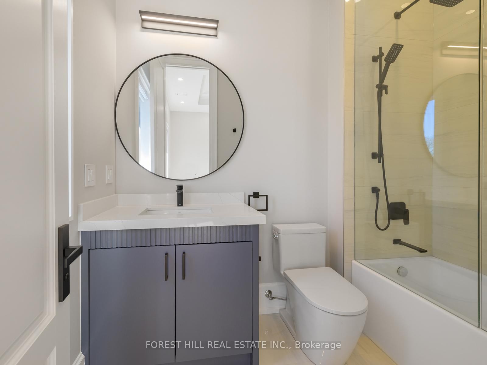 









150


Holcolm

Road,
Toronto,




ON
M2N 2E2

