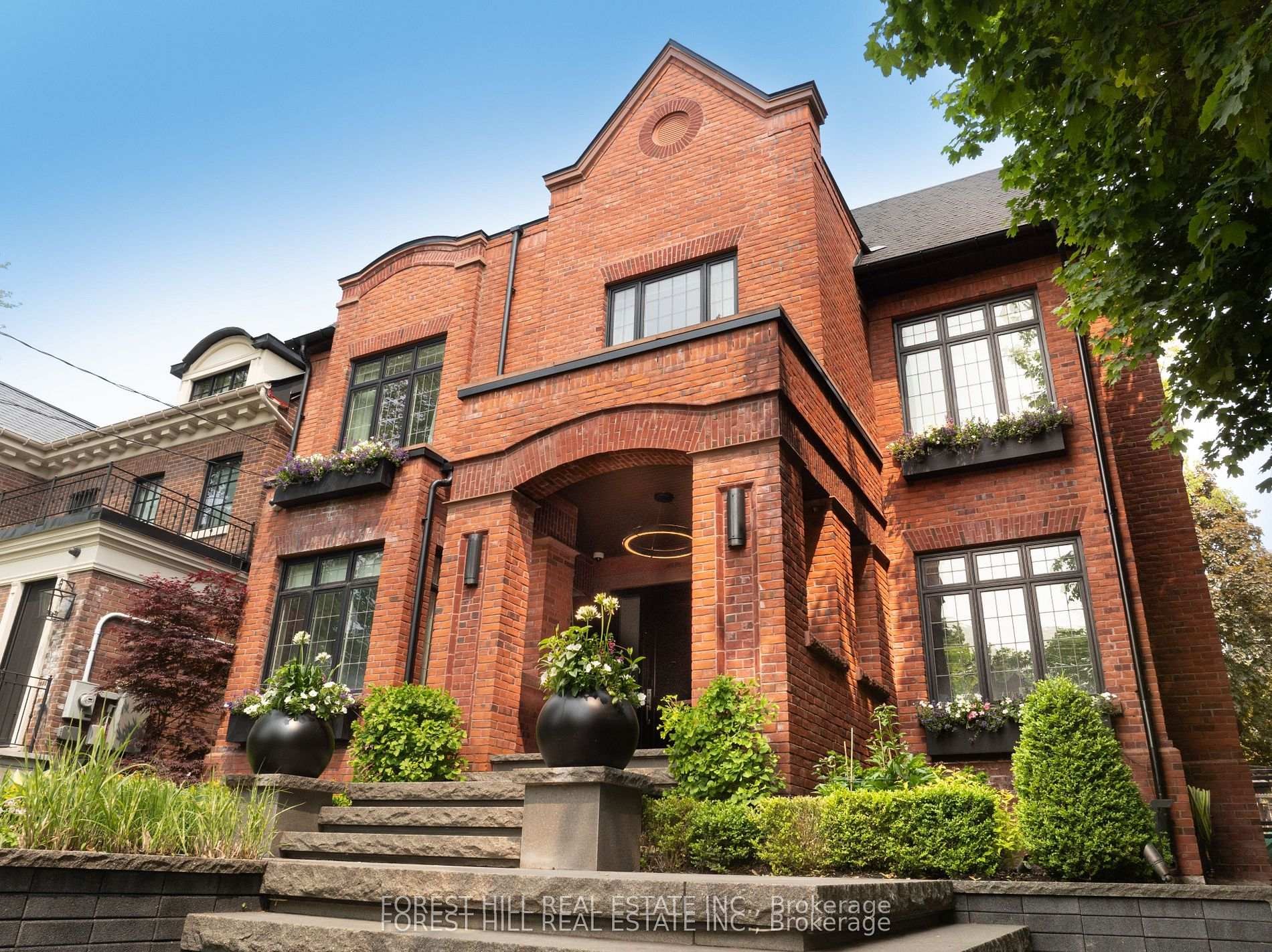 









176


Balmoral

Avenue,
Toronto,




ON
M4V 1J6

