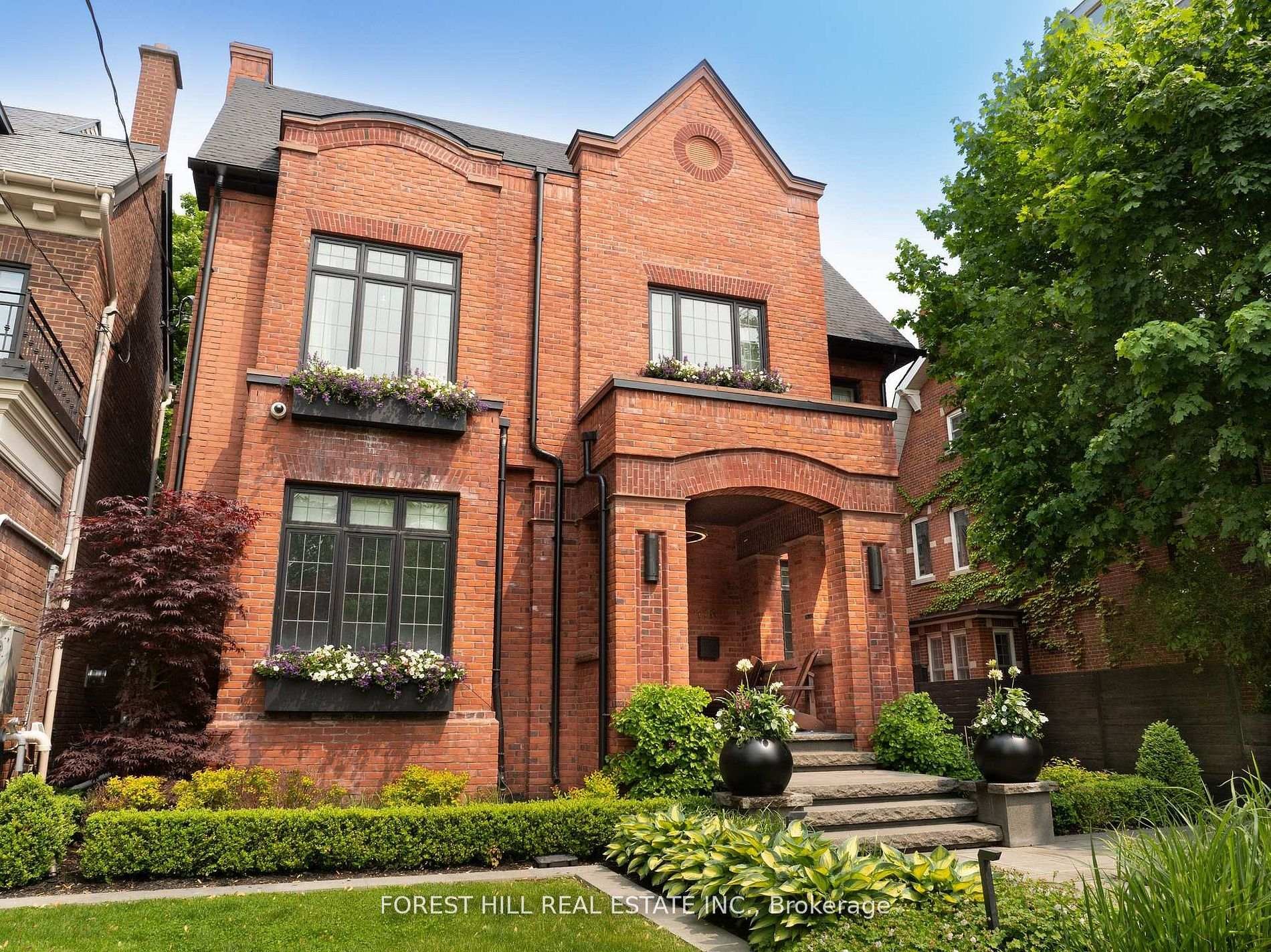









176


Balmoral

Avenue,
Toronto,




ON
M4V 1J6

