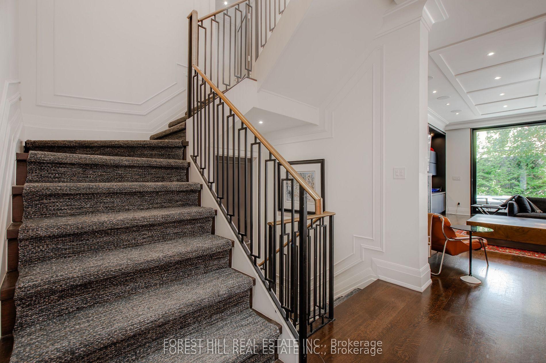 









176


Balmoral

Avenue,
Toronto,




ON
M4V 1J6

