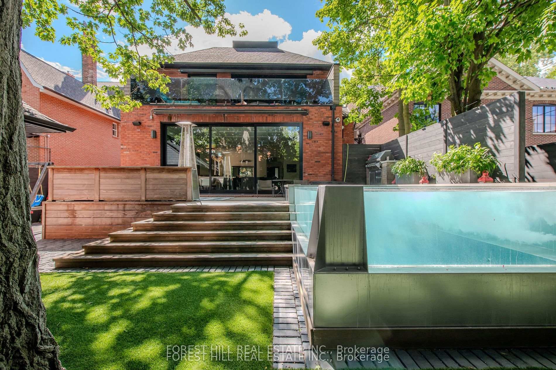 









176


Balmoral

Avenue,
Toronto,




ON
M4V 1J6


