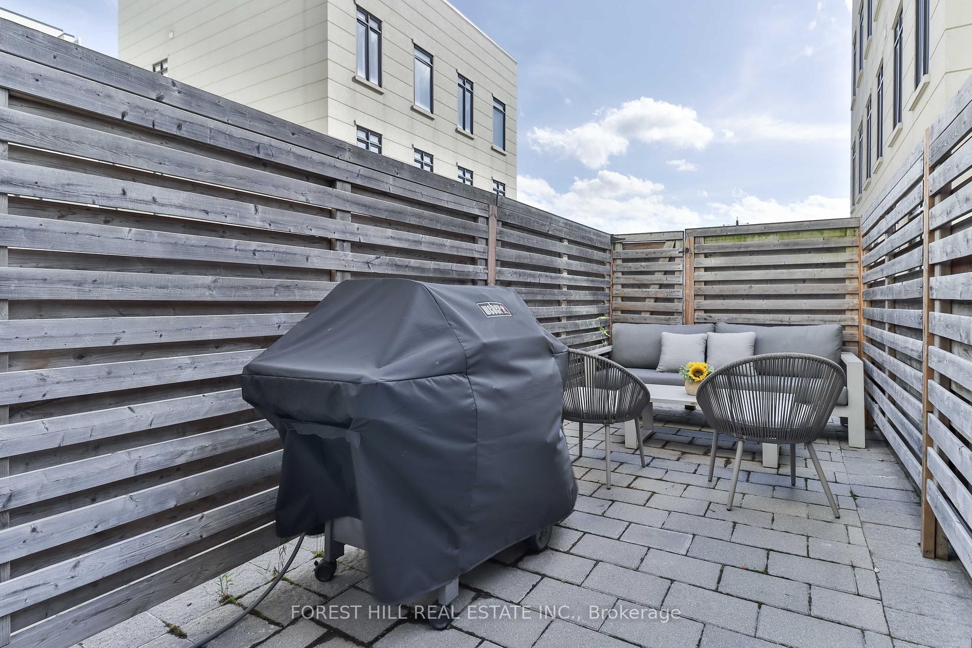 









51B


Burnaby

Boulevard,
Toronto,




ON
M5N 1G3


