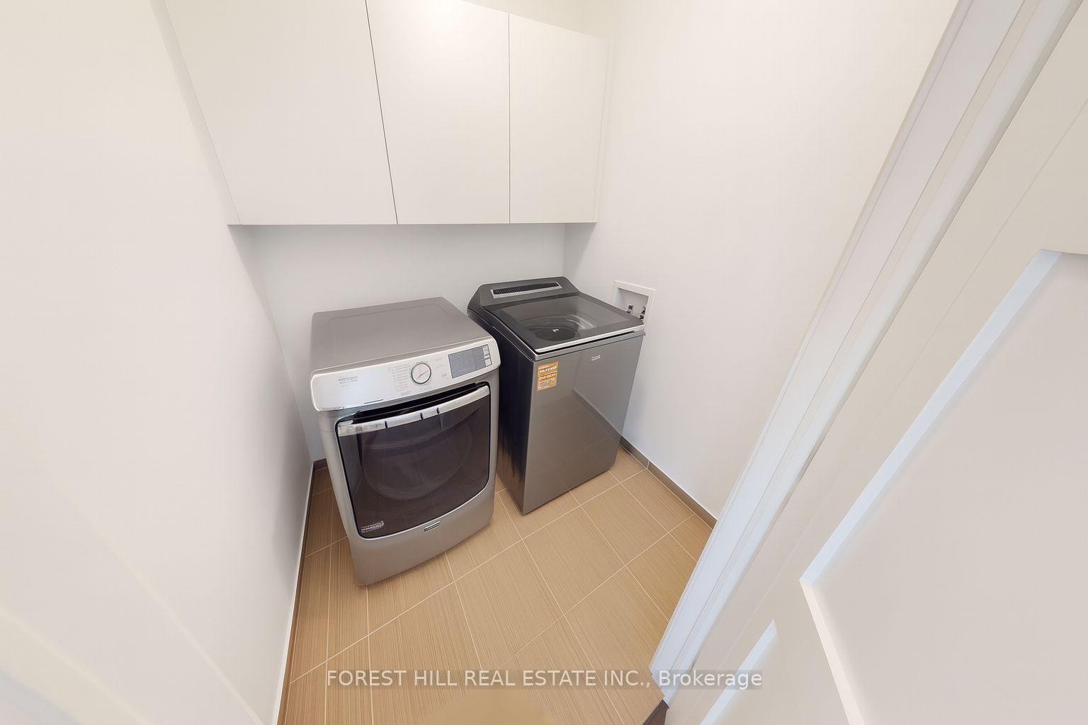 









51B


Burnaby

Boulevard,
Toronto,




ON
M5N 1G3

