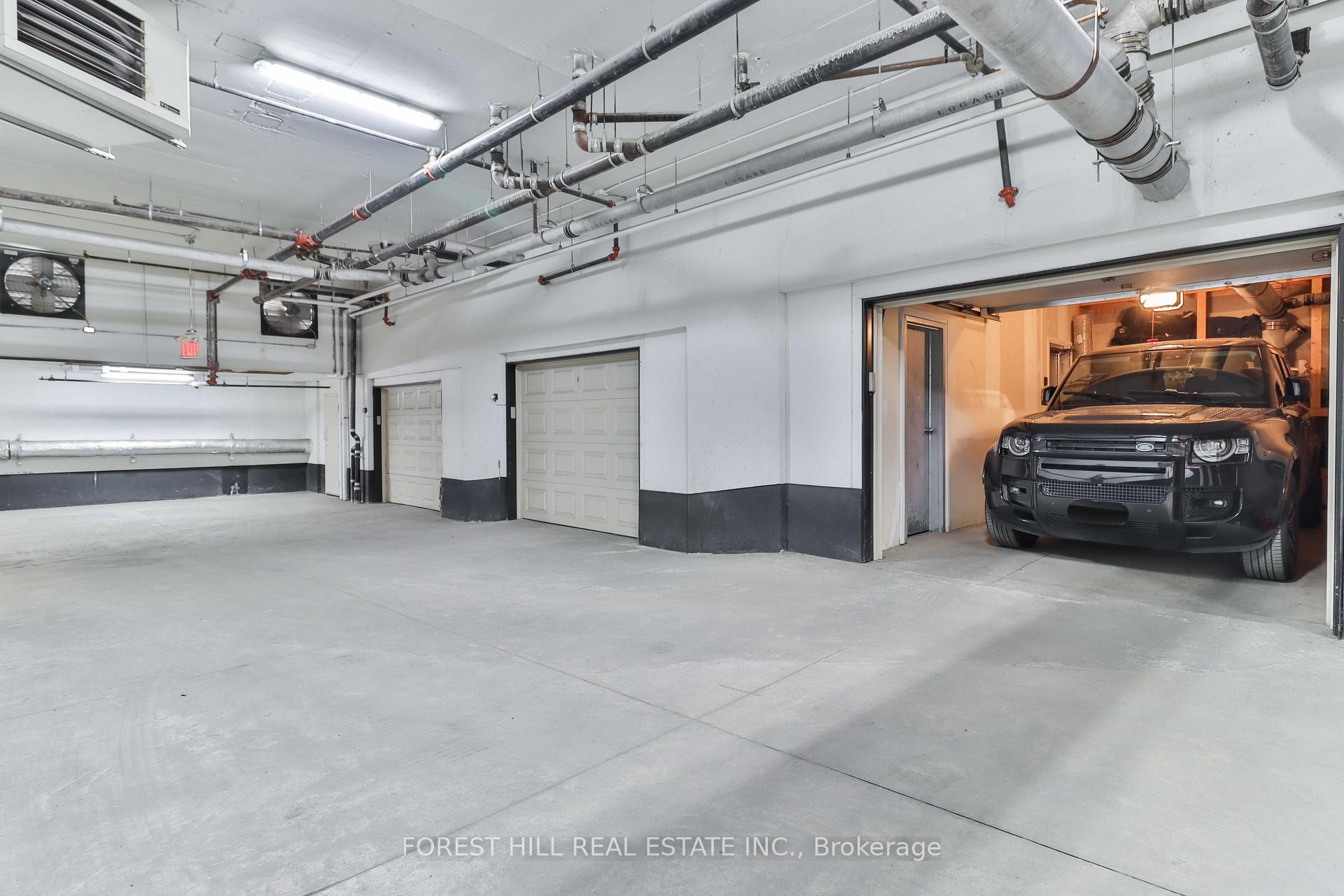 









51B


Burnaby

Boulevard,
Toronto,




ON
M5N 1G3

