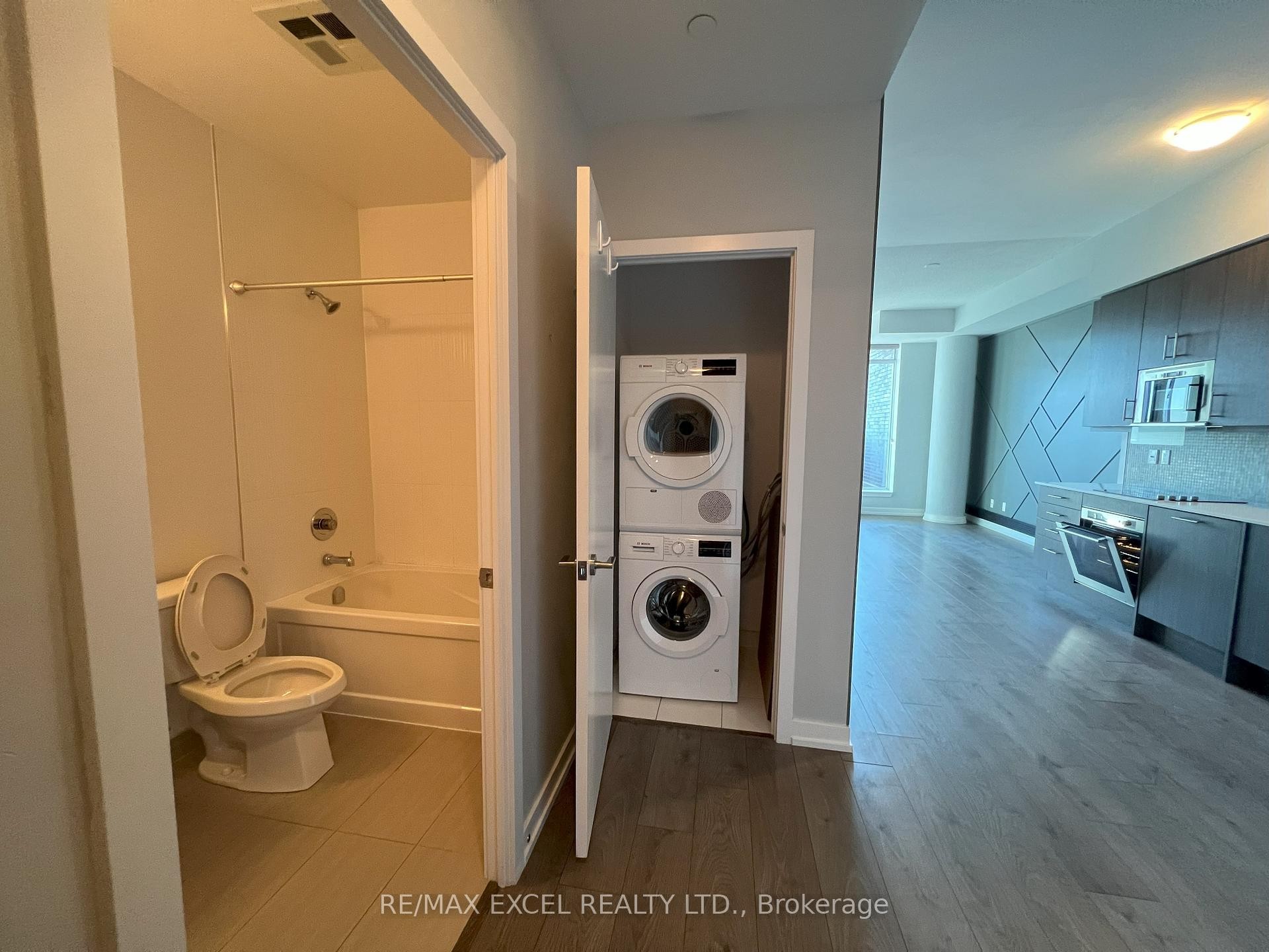 









297


College

Street, 503,
Toronto,




ON
M5T 0C2

