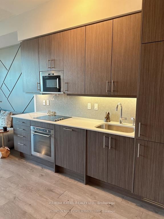









297


College

Street, 503,
Toronto,




ON
M5T 0C2

