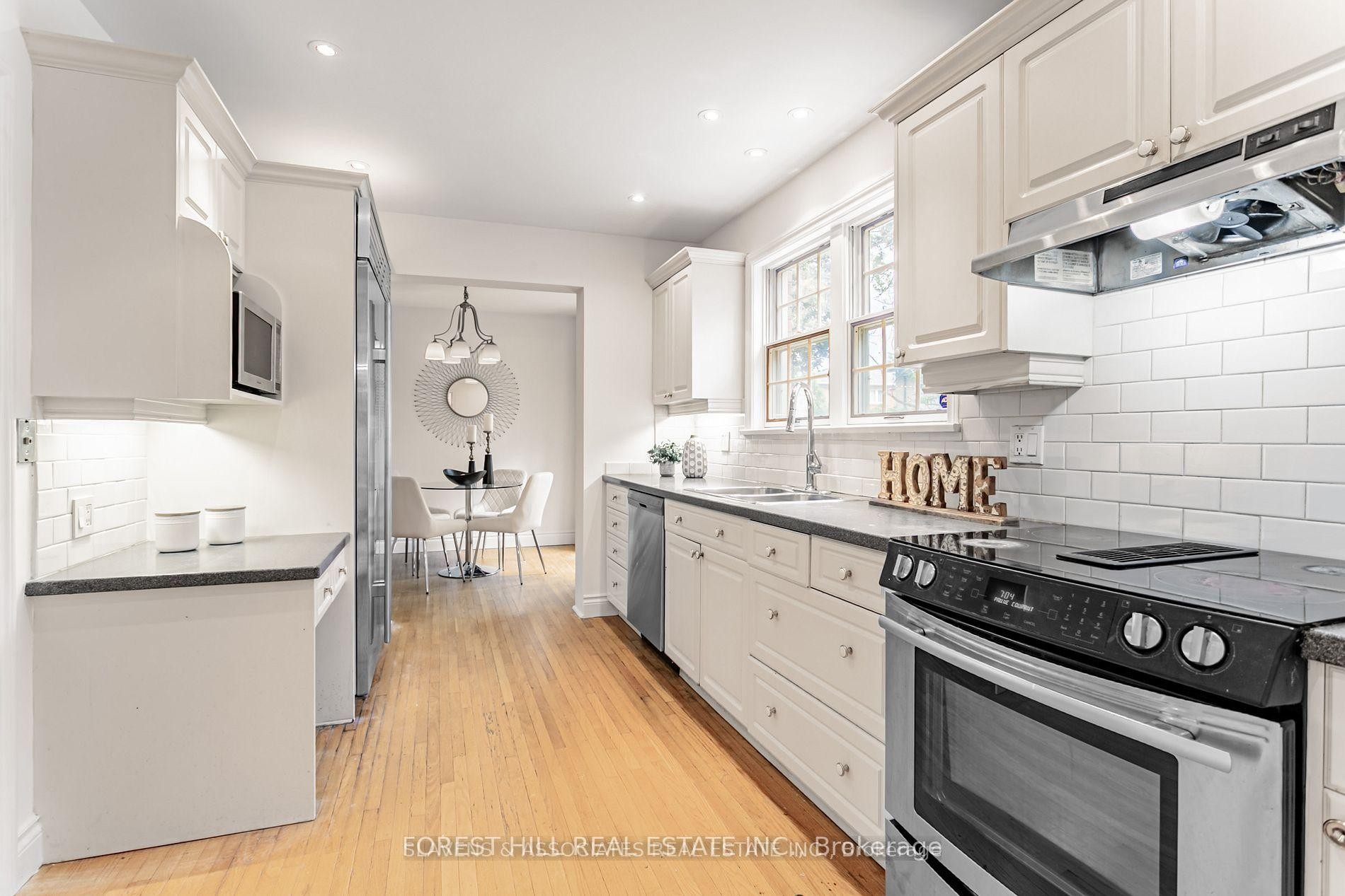 









123


Lord Seaton

Road,
Toronto,




ON
M2P 1K8

