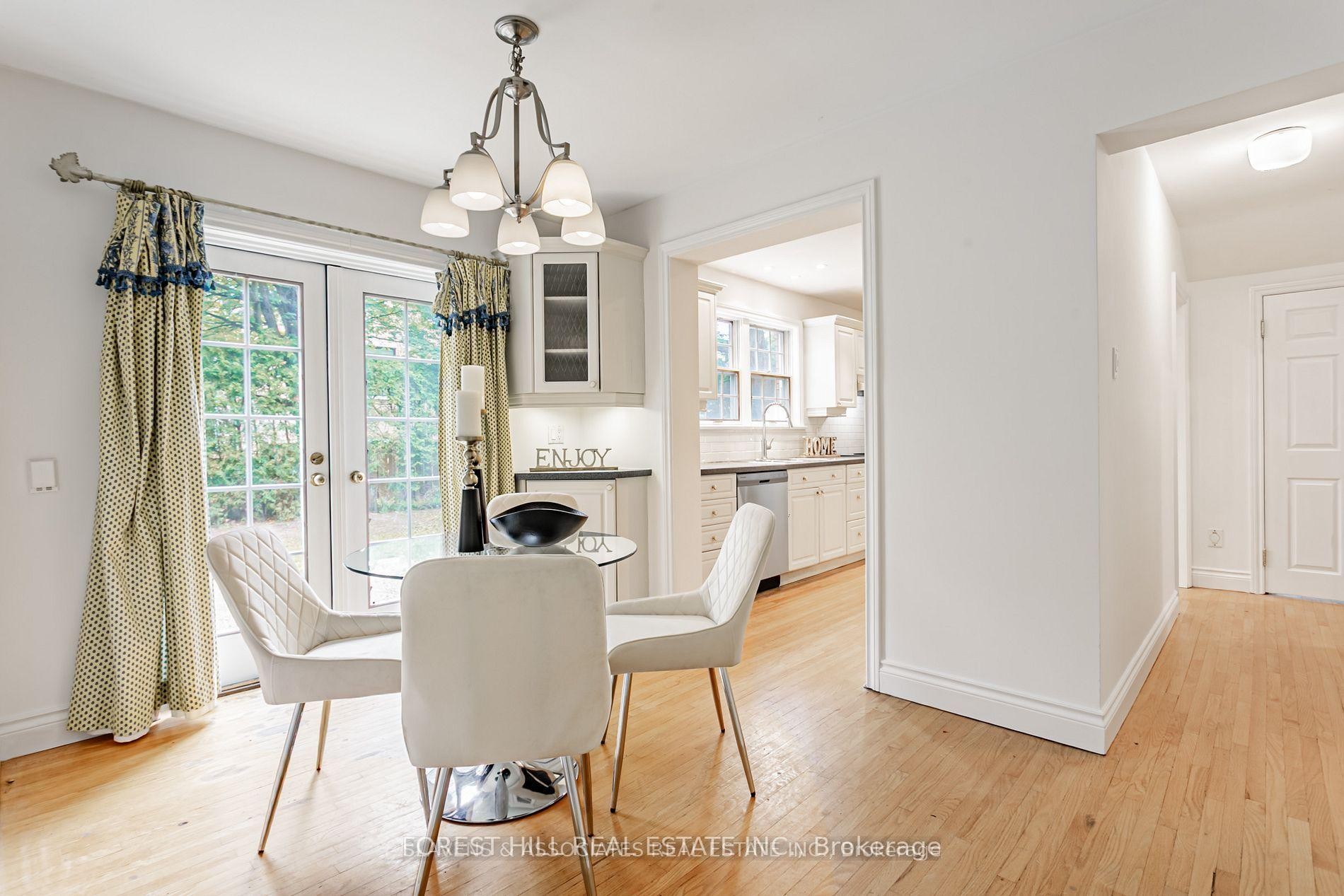 









123


Lord Seaton

Road,
Toronto,




ON
M2P 1K8

