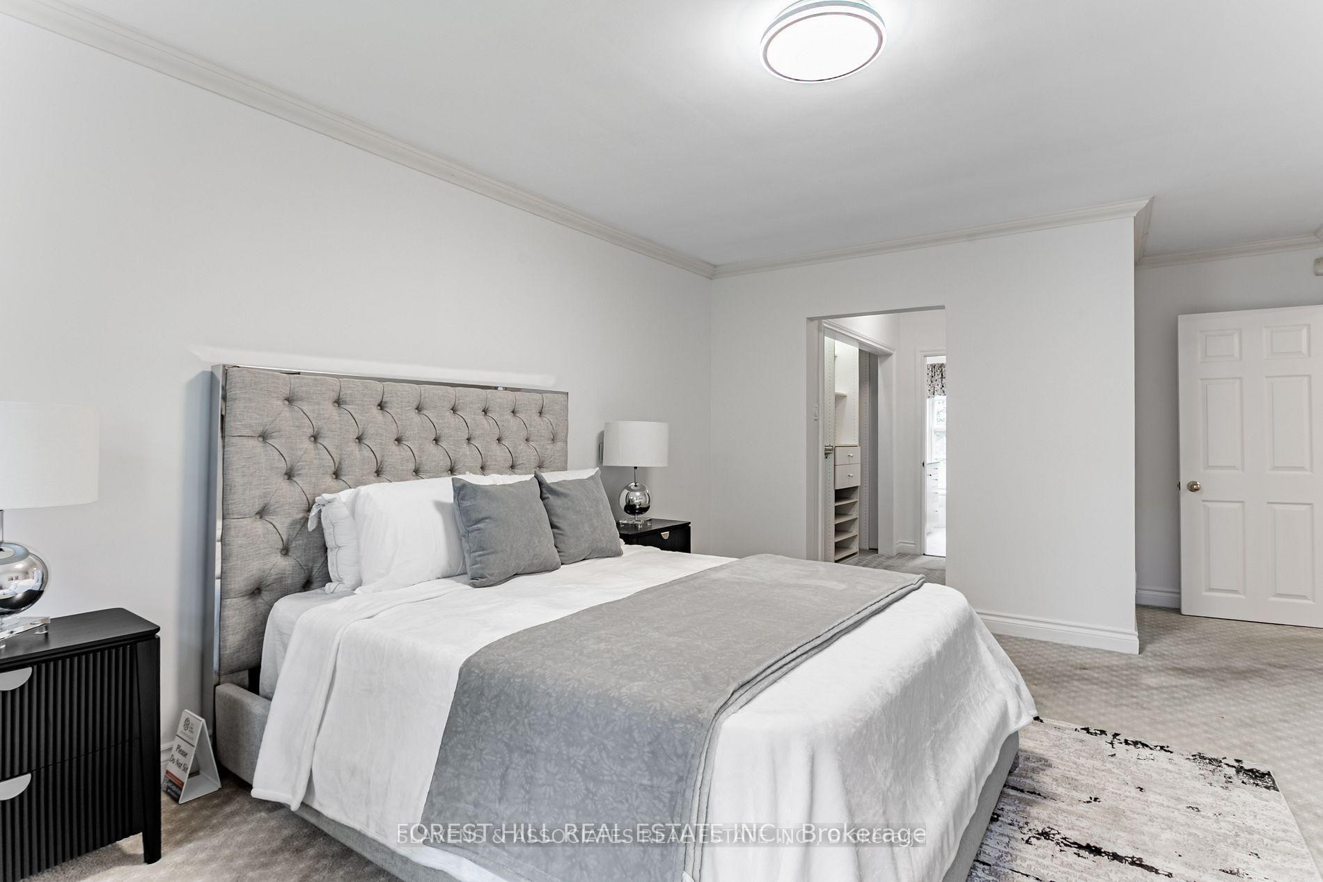 









123


Lord Seaton

Road,
Toronto,




ON
M2P 1K8

