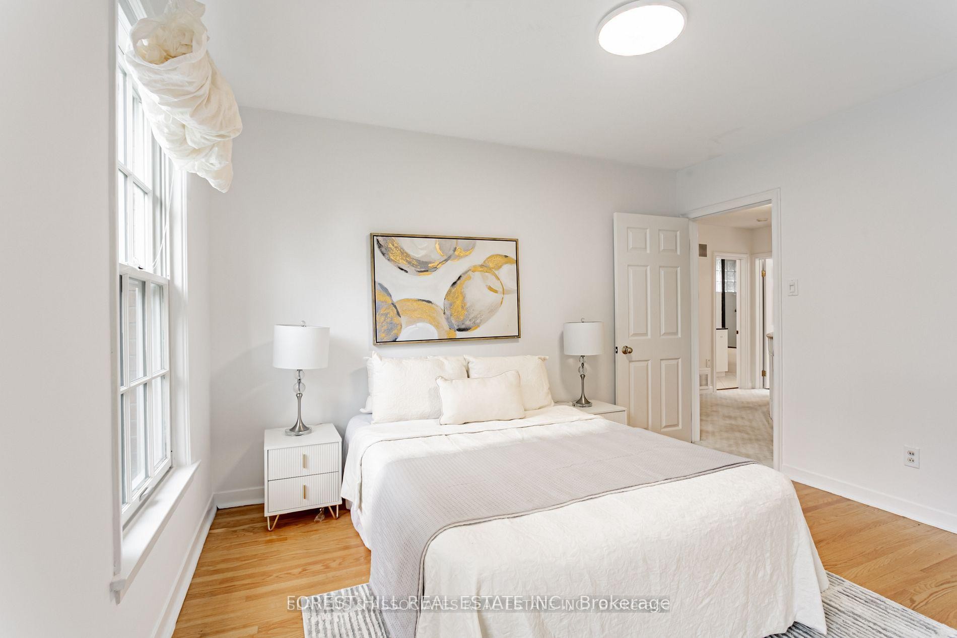 









123


Lord Seaton

Road,
Toronto,




ON
M2P 1K8


