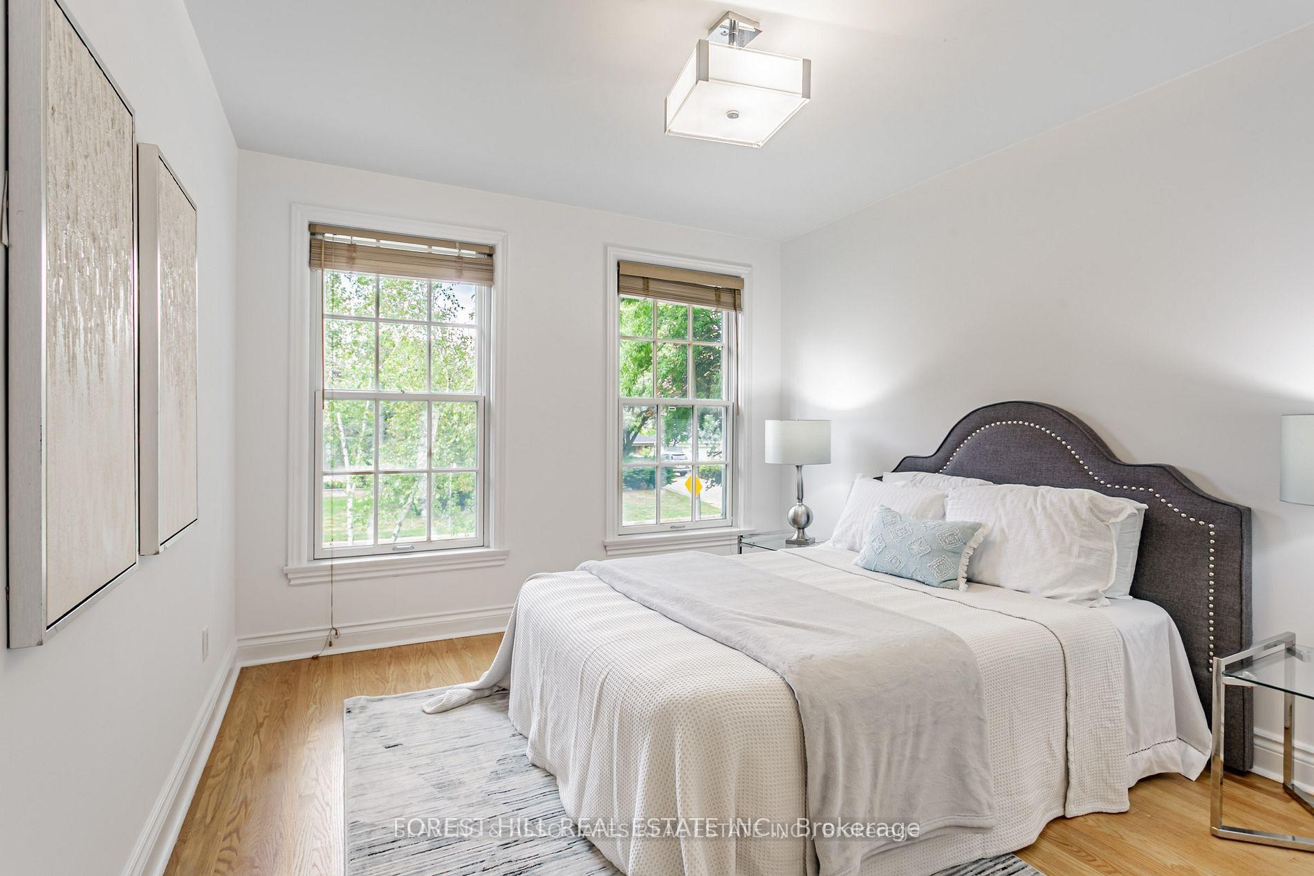 









123


Lord Seaton

Road,
Toronto,




ON
M2P 1K8

