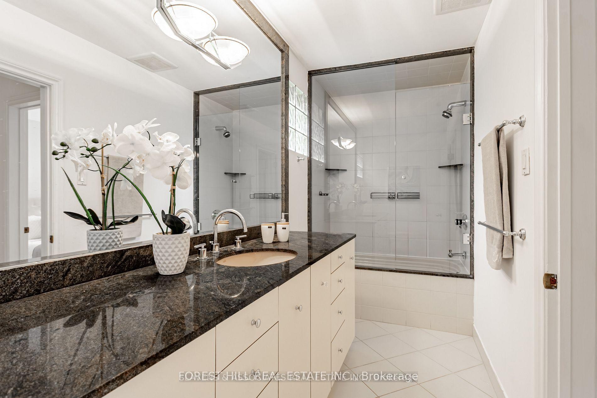 









123


Lord Seaton

Road,
Toronto,




ON
M2P 1K8

