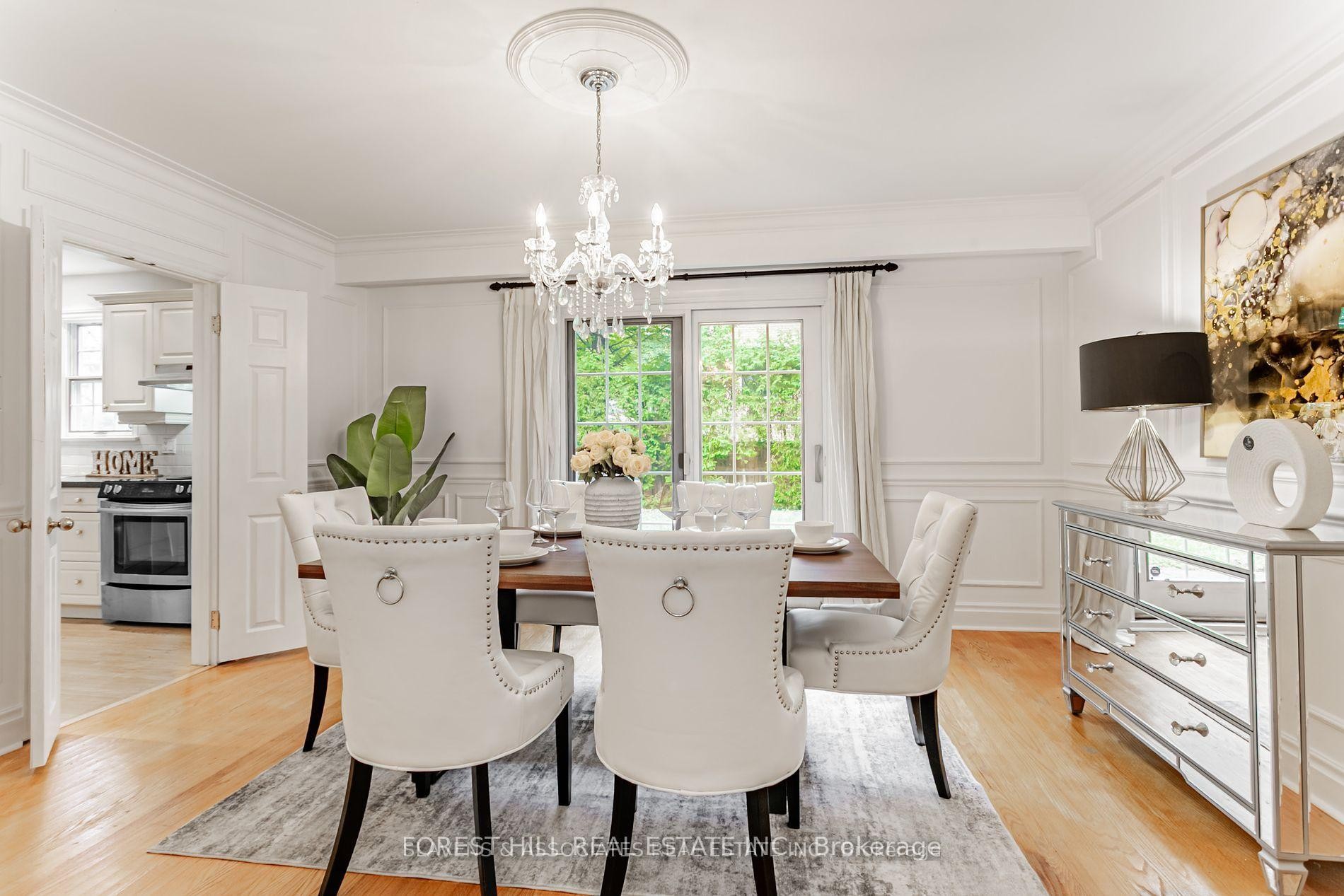 









123


Lord Seaton

Road,
Toronto,




ON
M2P 1K8

