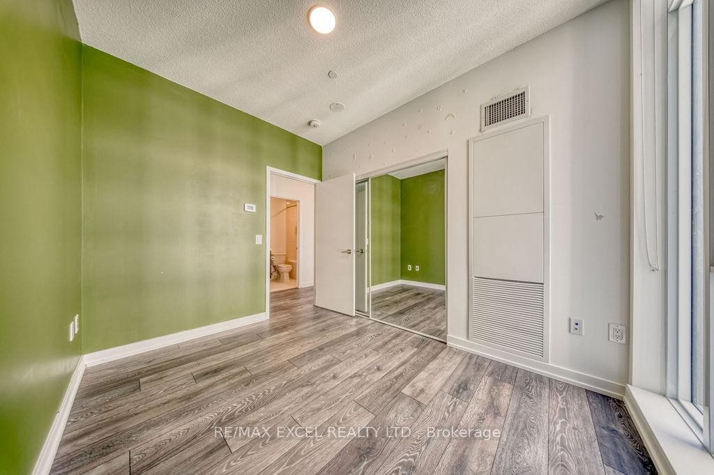 









225


Sumach

Street, 1009,
Toronto,




ON
M5A 0P8

