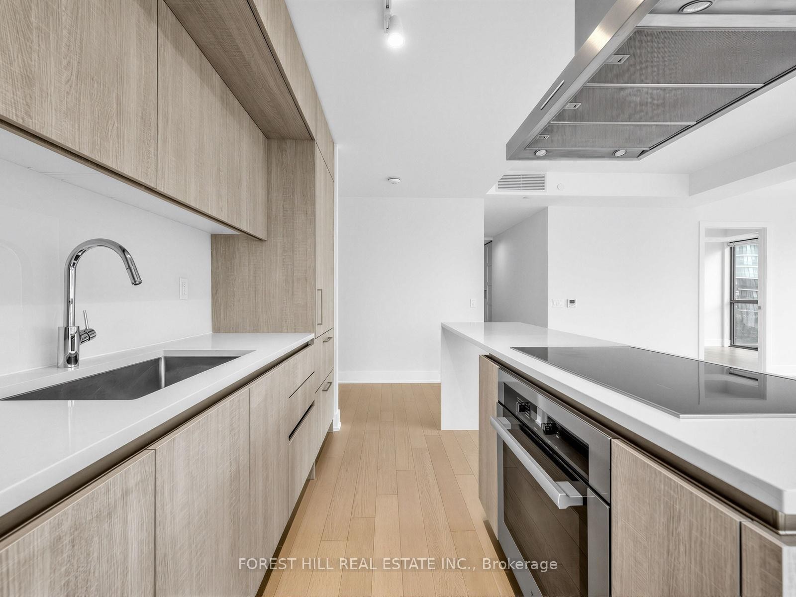 









6


Jackes

Avenue, 513,
Toronto,




ON
M4T 0A5


