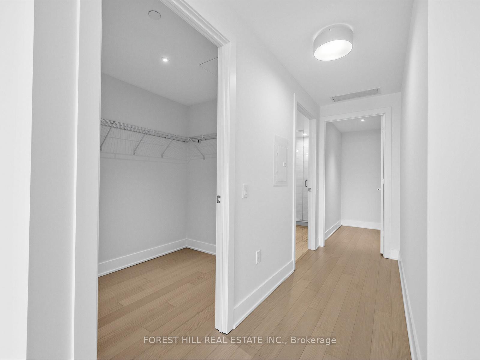 









6


Jackes

Avenue, 513,
Toronto,




ON
M4T 0A5

